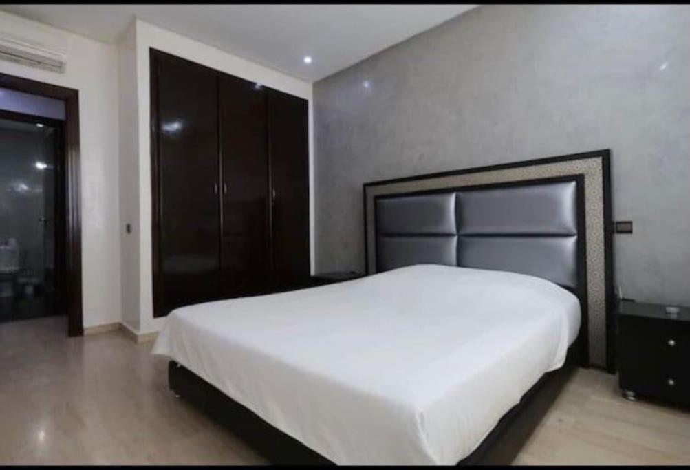 Moderne Appartement T3 A Gueliz マラケシュ エクステリア 写真